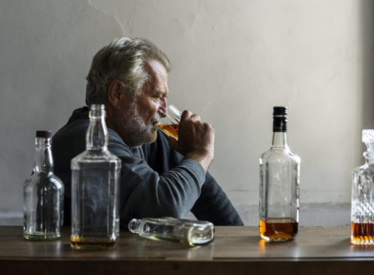 elderly alcohol addicted - Design for Recovery