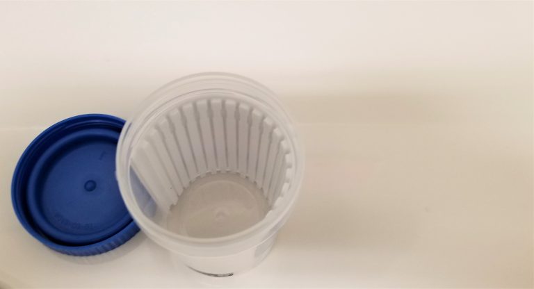 urine sample bottle - Design for Recovery